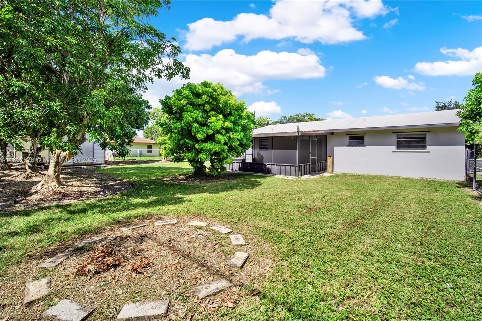 GERARDMERE ACRES - Residential