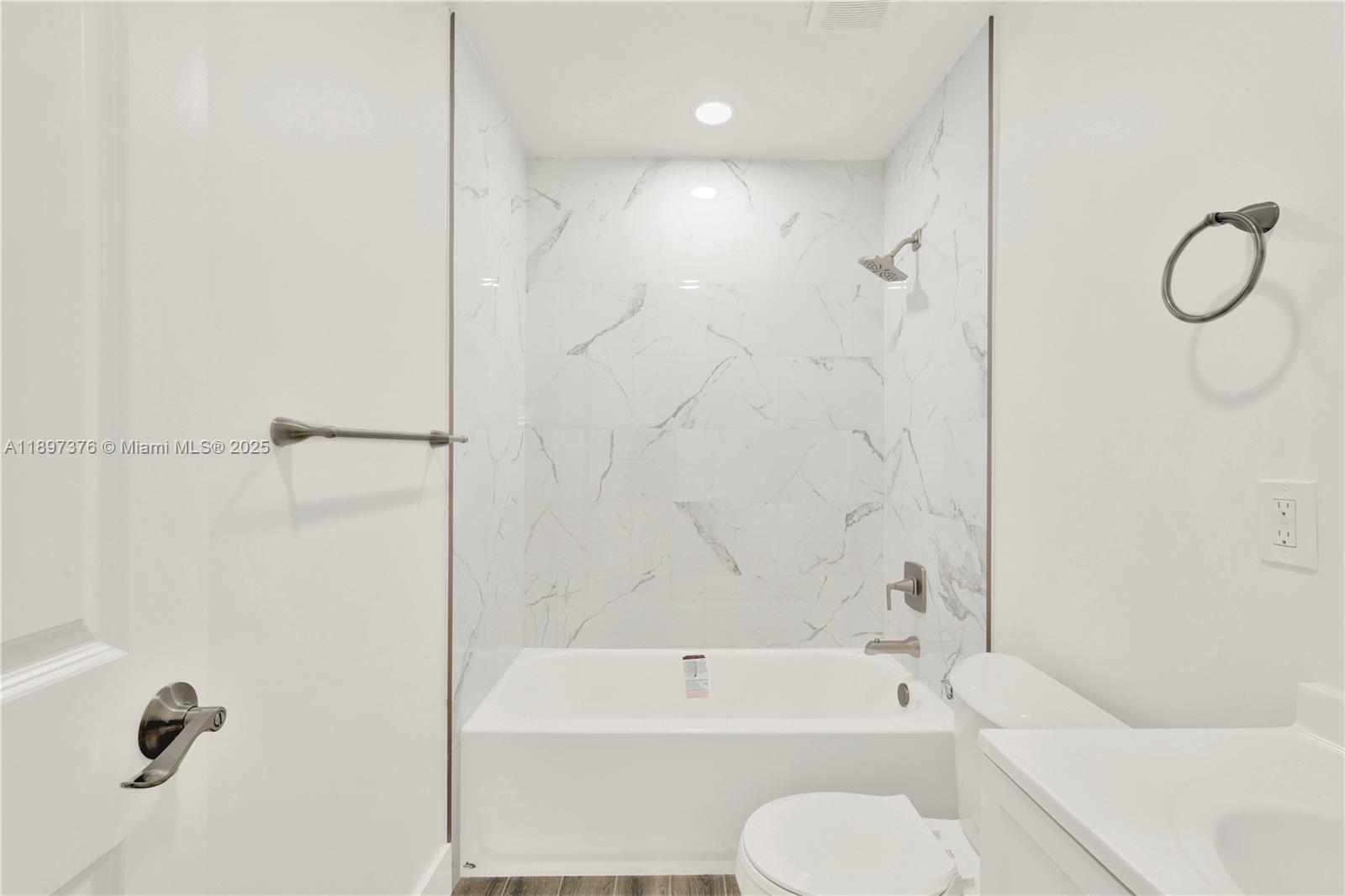 GERARDMERE ACRES - Residential