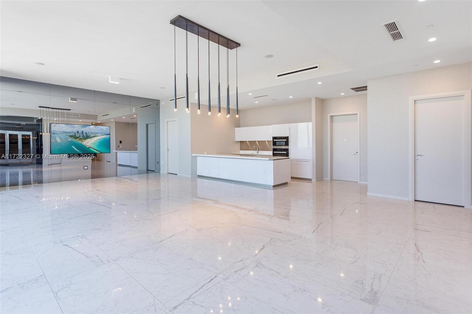 1000 Brickell Plz UPH6204
