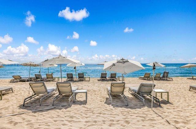 JADE SIGNATURE CONDO - Residential