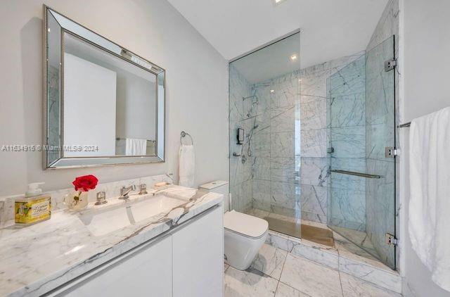 JADE SIGNATURE CONDO - Residential