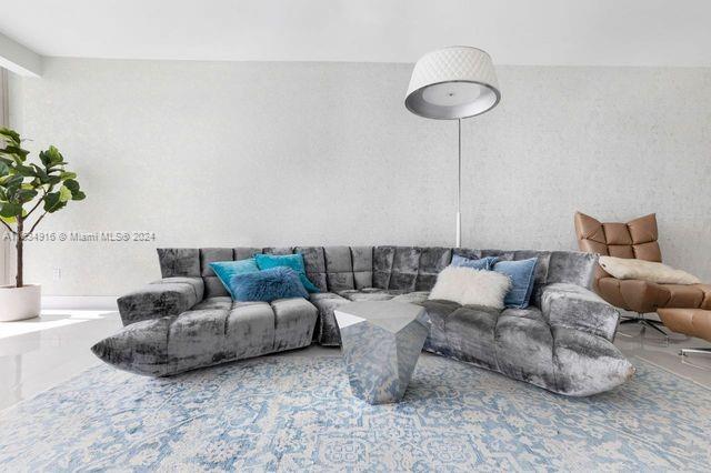 JADE SIGNATURE CONDO - Residential