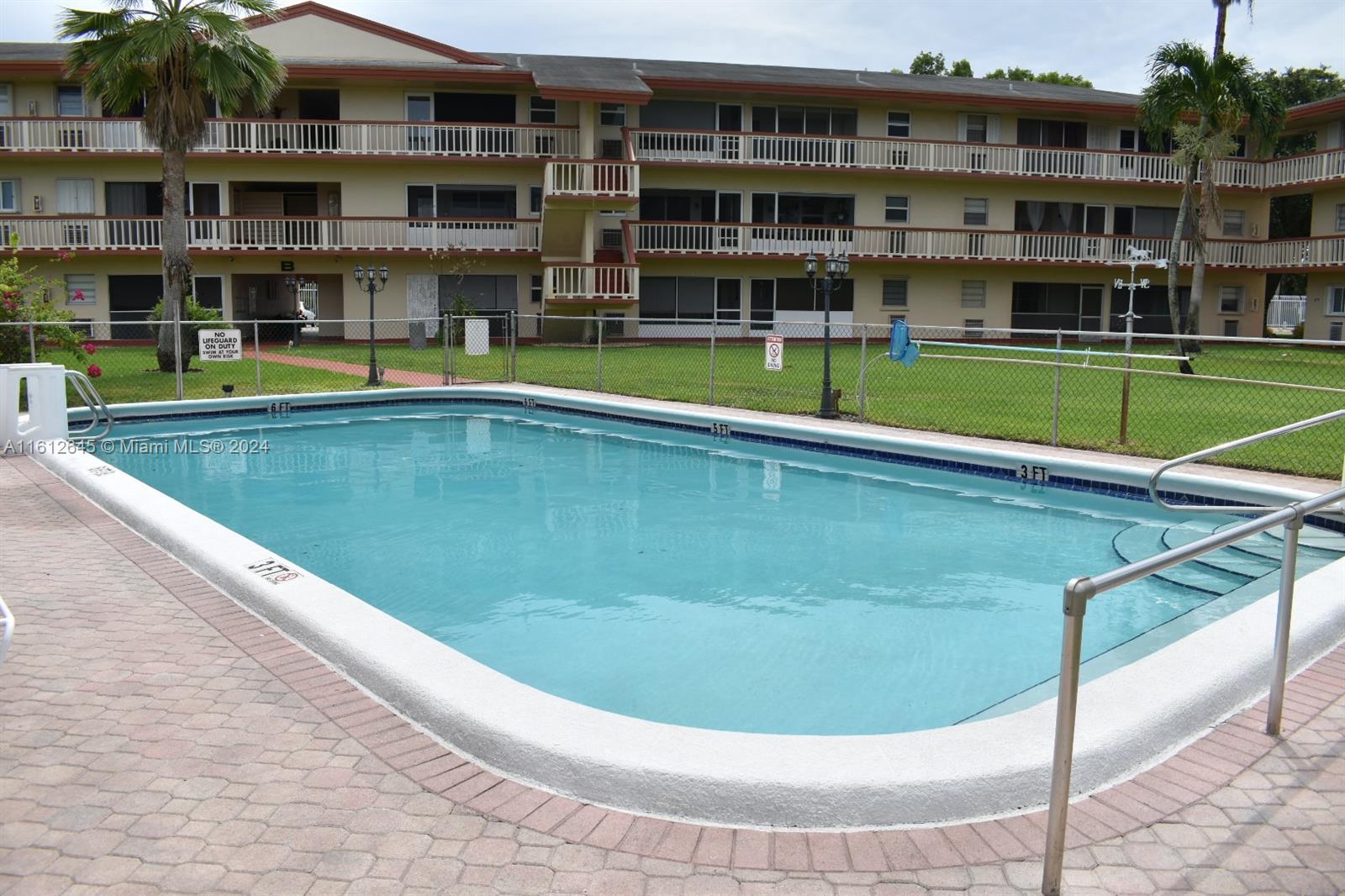 BEVERLY HILLS CONDO NUMBE - Residential