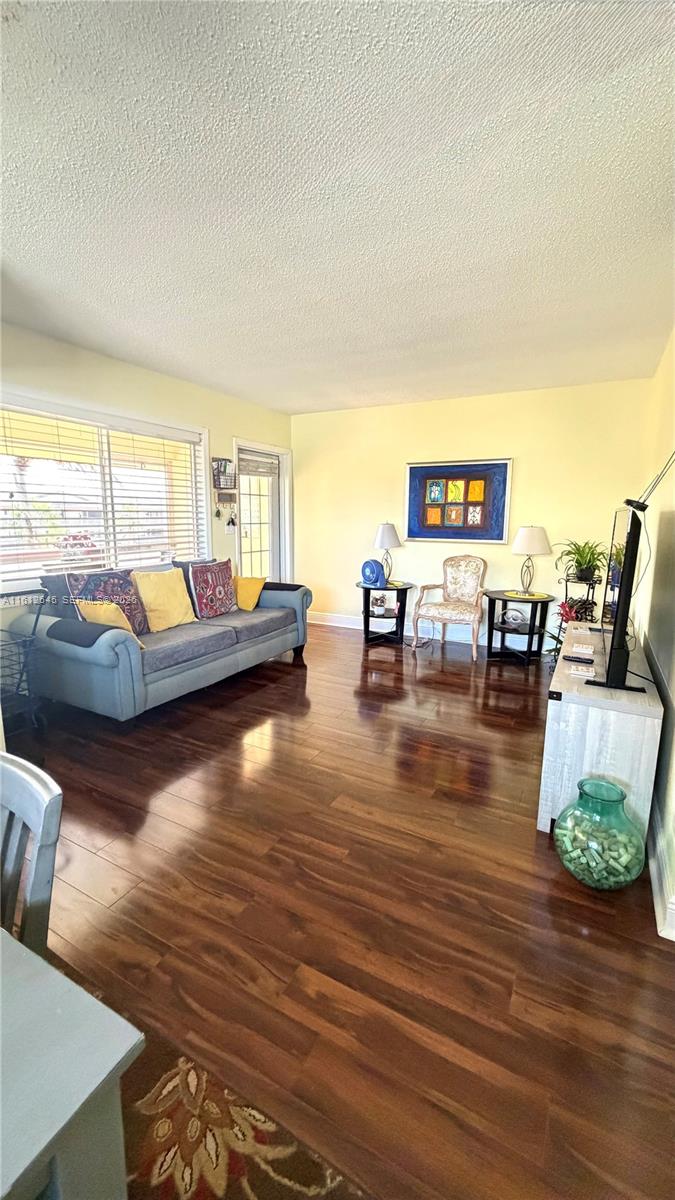 BEVERLY HILLS CONDO NUMBE - Residential