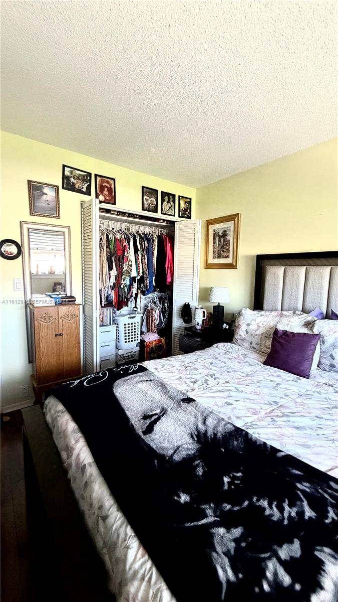 BEVERLY HILLS CONDO NUMBE - Residential