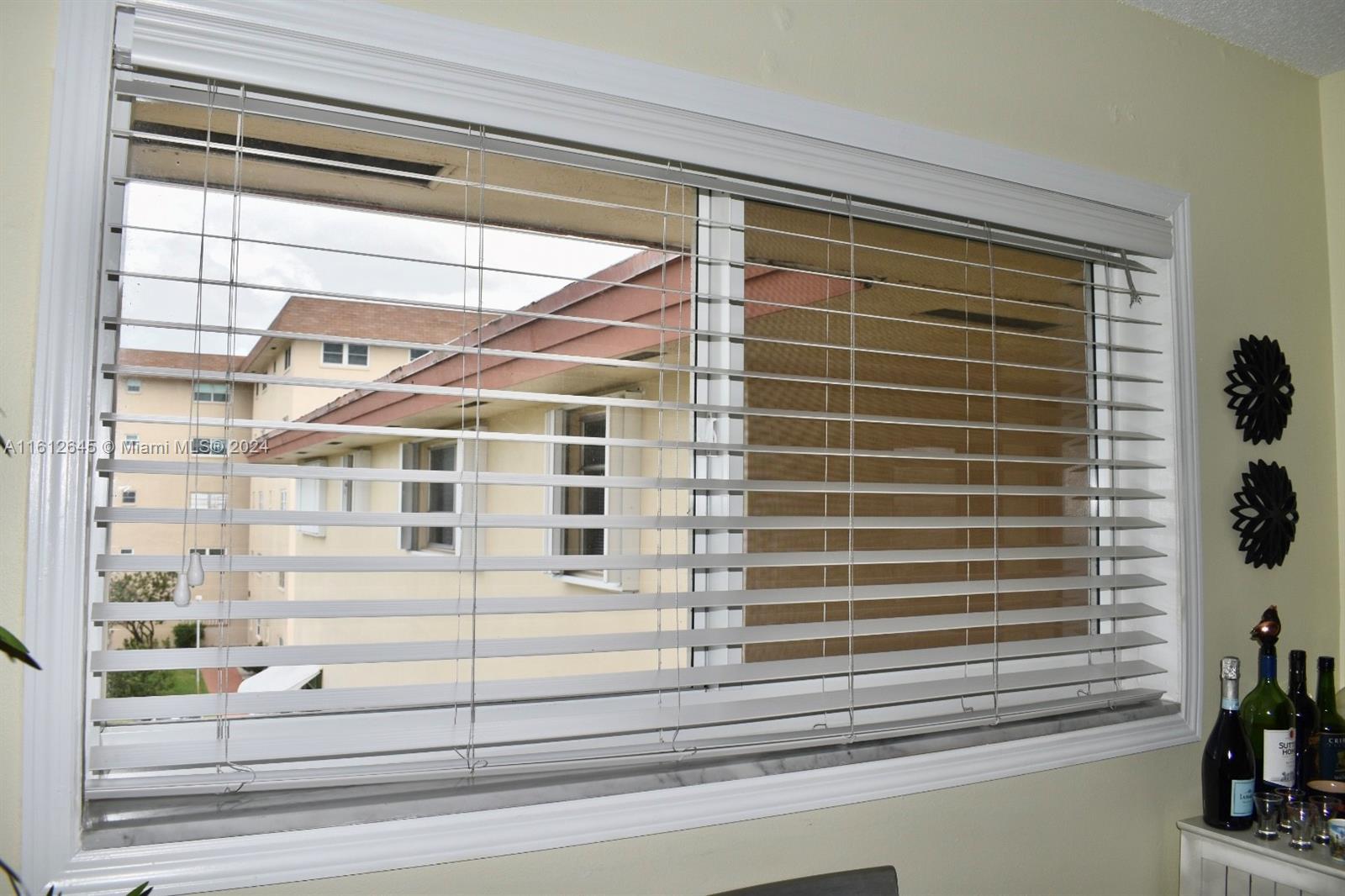 BEVERLY HILLS CONDO NUMBE - Residential