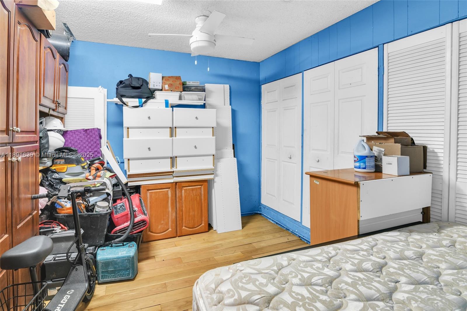 EDGEWATER PARK - Residential