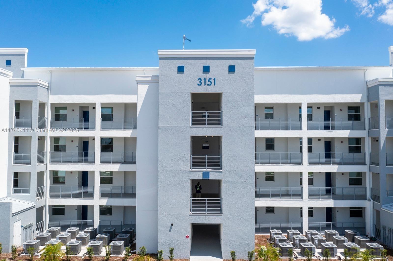 THE TERRACES AT STOREY LA - Residential