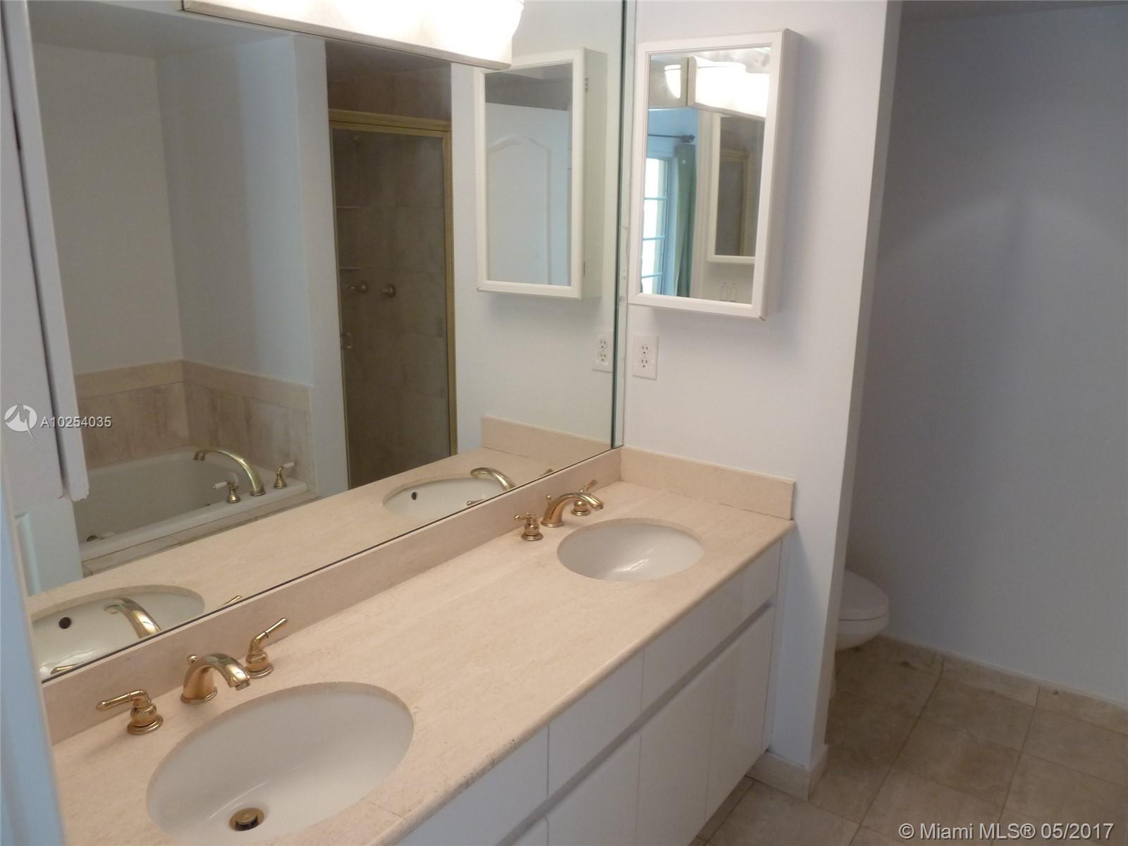 THE COURTS AT SOUTH BEACH - Residential Lease