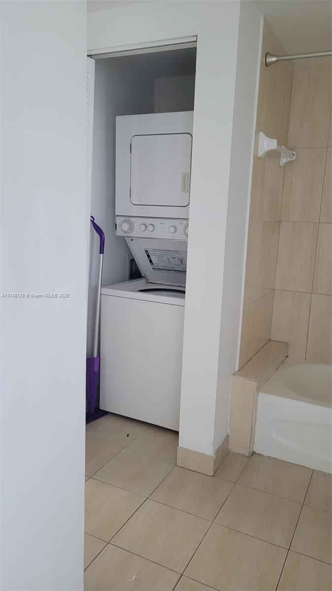 OPERA TOWER CONDO - Residential