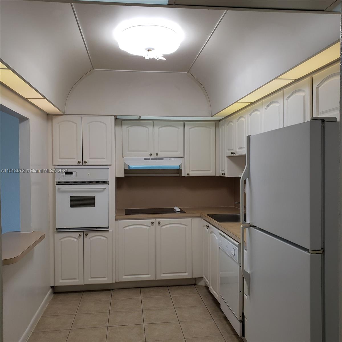 OCEANVIEW BUILDING B COND - Residential Lease