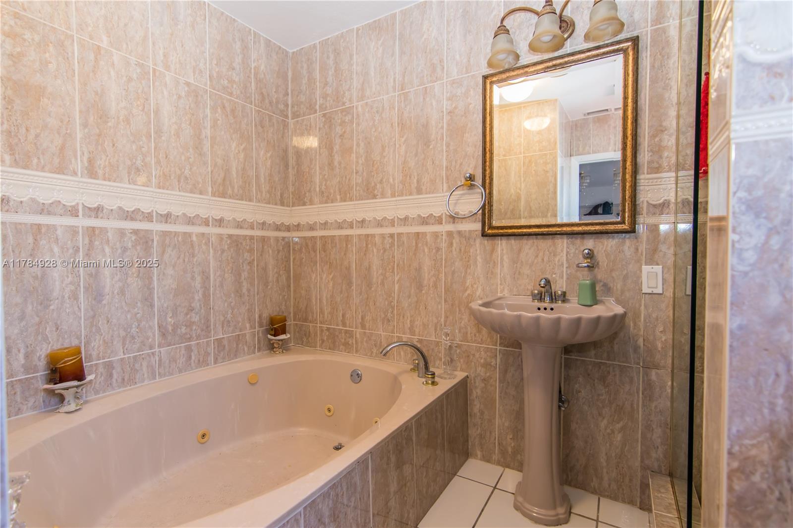 3950 SW 59th Ter