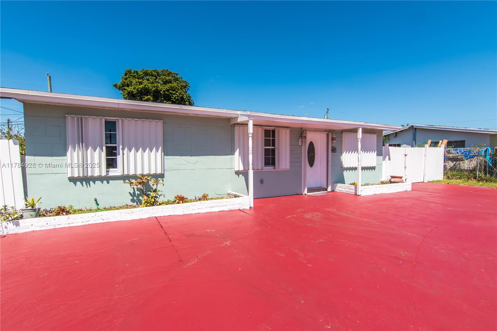 3950 SW 59th Ter