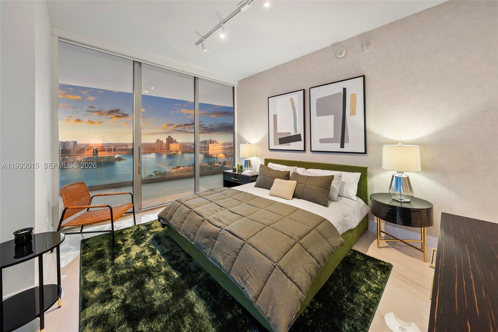 NORTH BISCAYNE BEACH AMEN - Residential