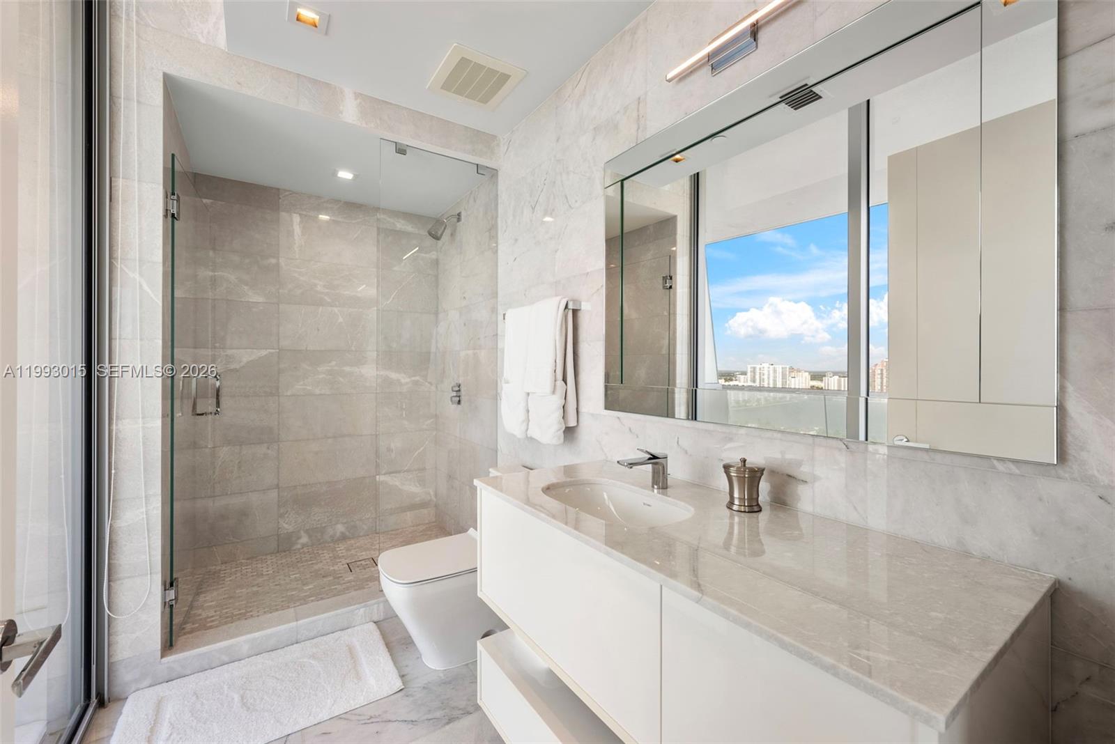 NORTH BISCAYNE BEACH AMEN - Residential