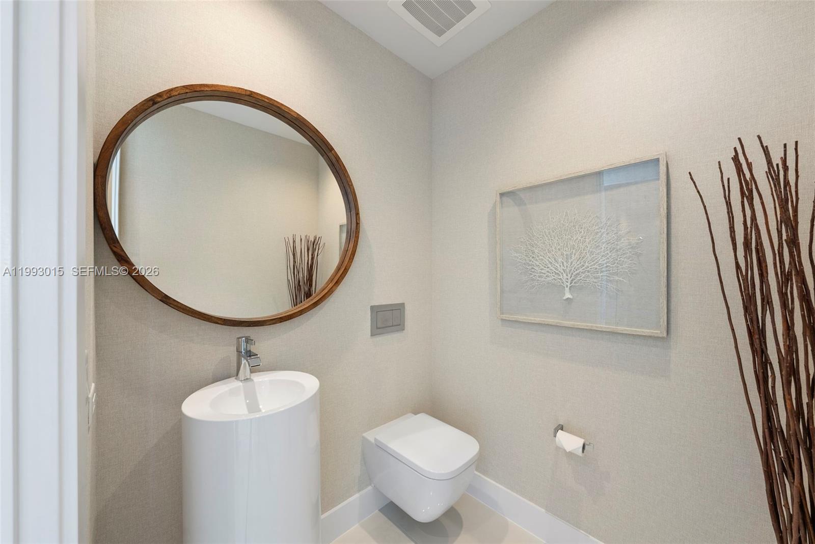 NORTH BISCAYNE BEACH AMEN - Residential