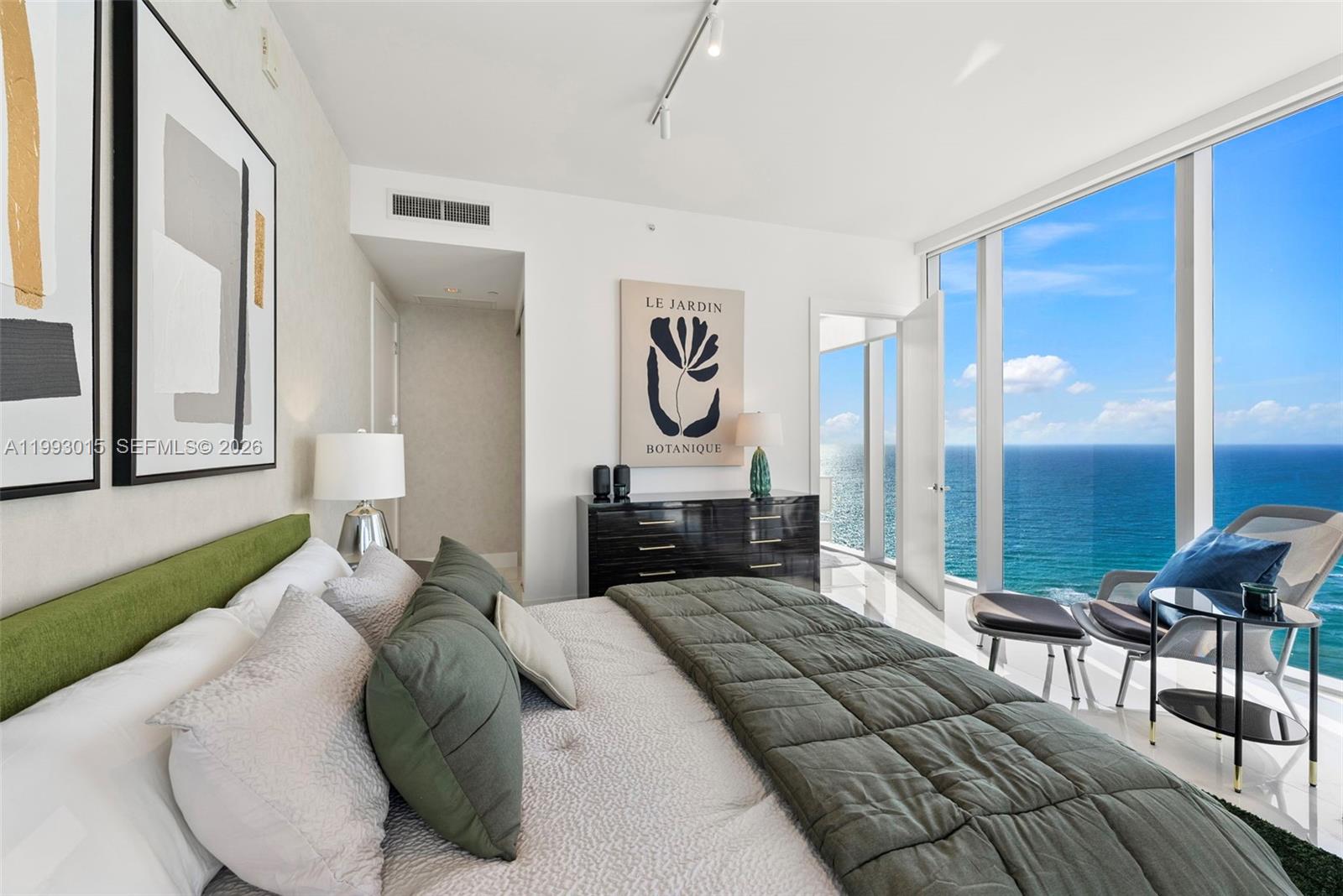 NORTH BISCAYNE BEACH AMEN - Residential