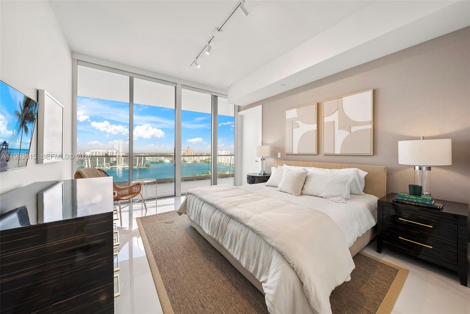 NORTH BISCAYNE BEACH AMEN - Residential