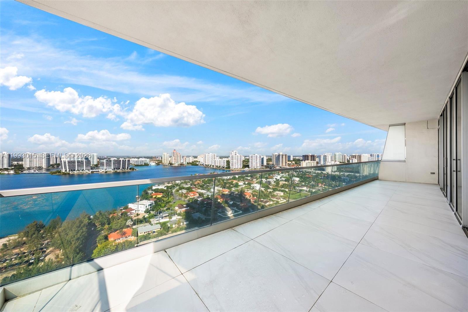 NORTH BISCAYNE BEACH AMEN - Residential