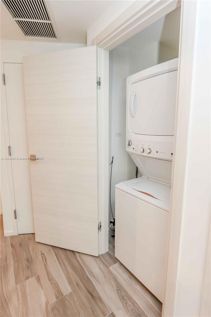801 SMA RESIDENCES CONDO - Residential
