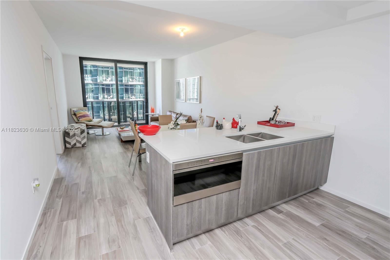 801 S Miami Ave 3108, Miami, Broward County, Florida - 1 Bedrooms  
2 Bathrooms - 