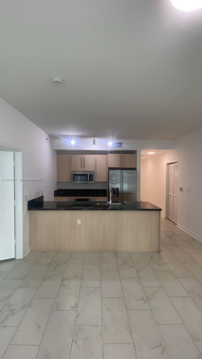 1111 SW 1st Ave 2016-N