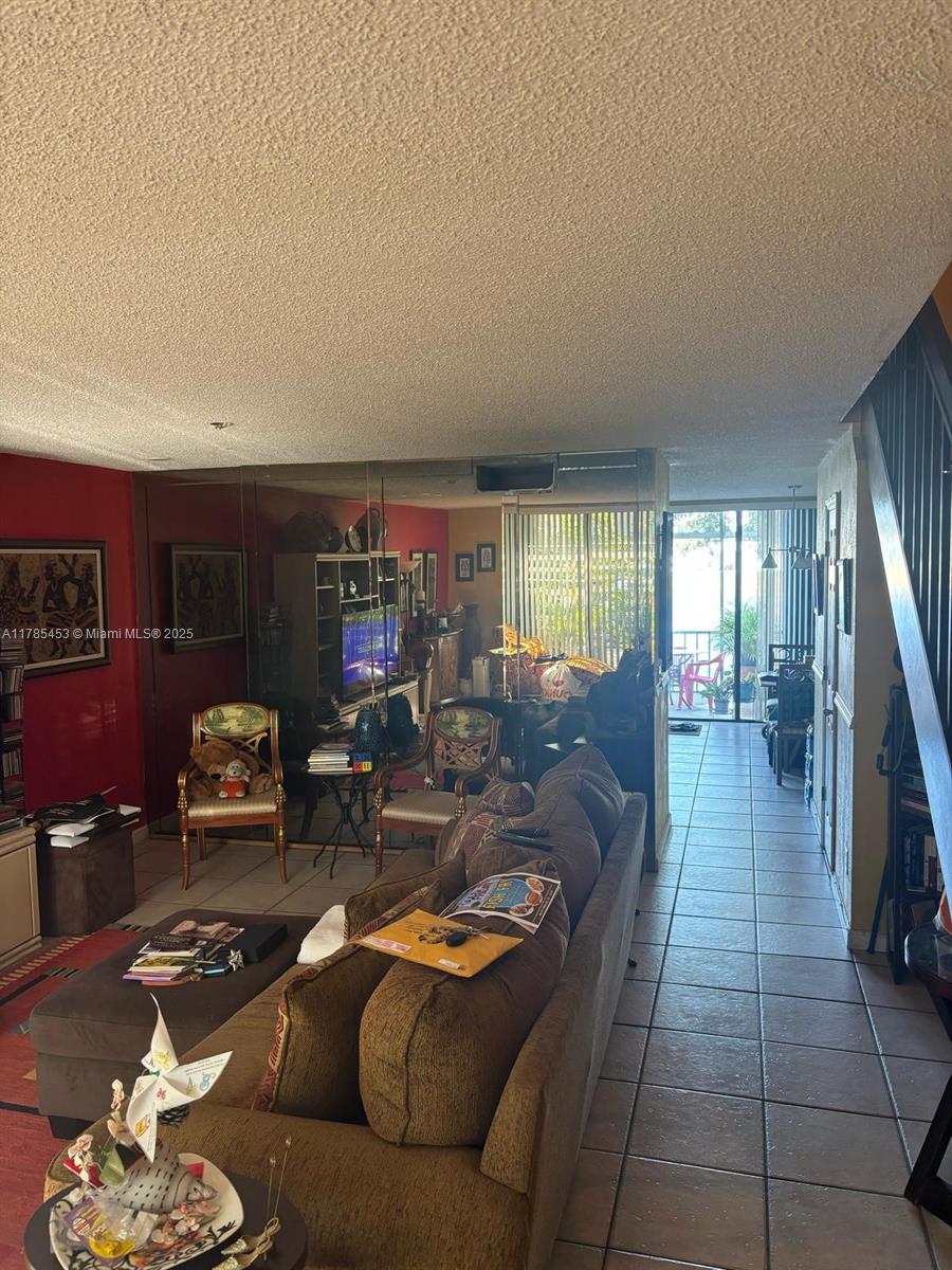 1678 NW 113th Way