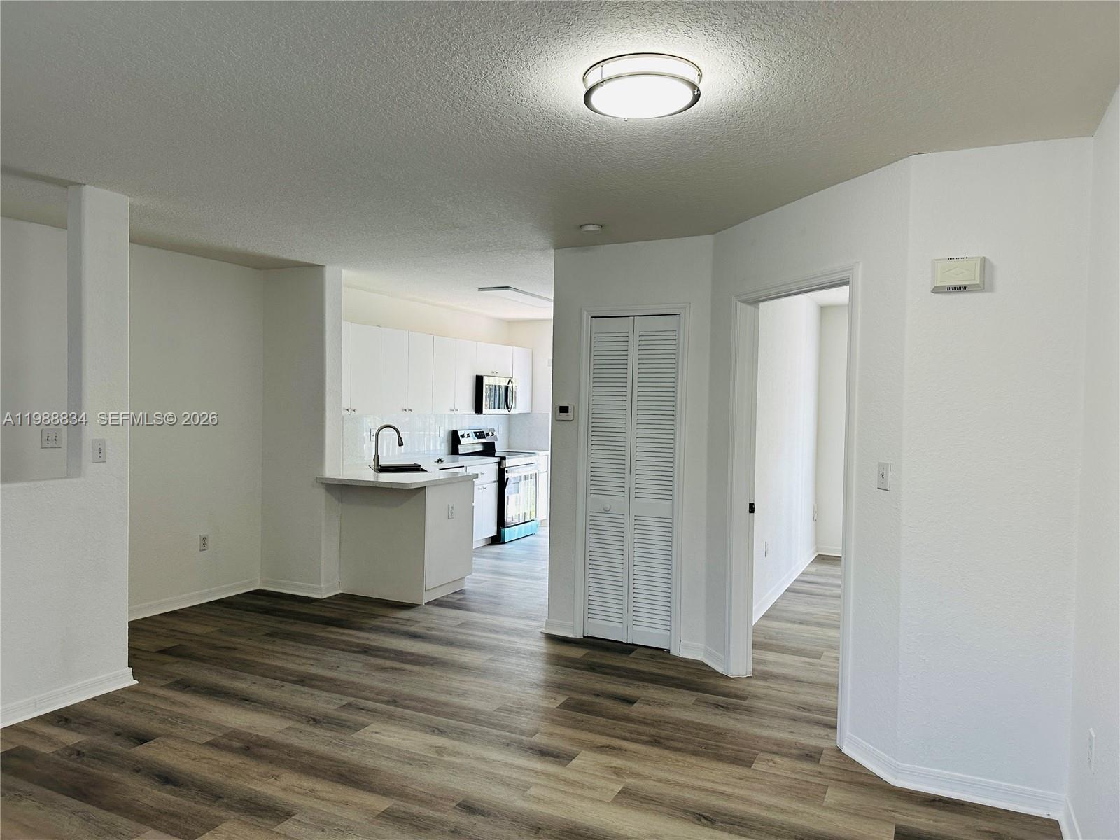 DORAL GRAND CONDO - Residential