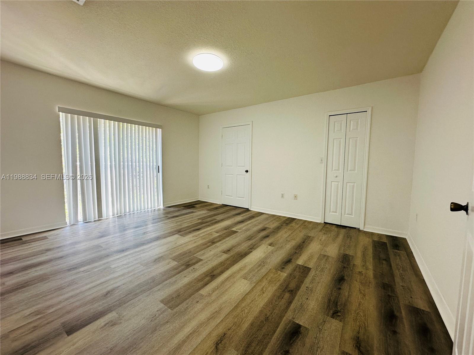 DORAL GRAND CONDO - Residential