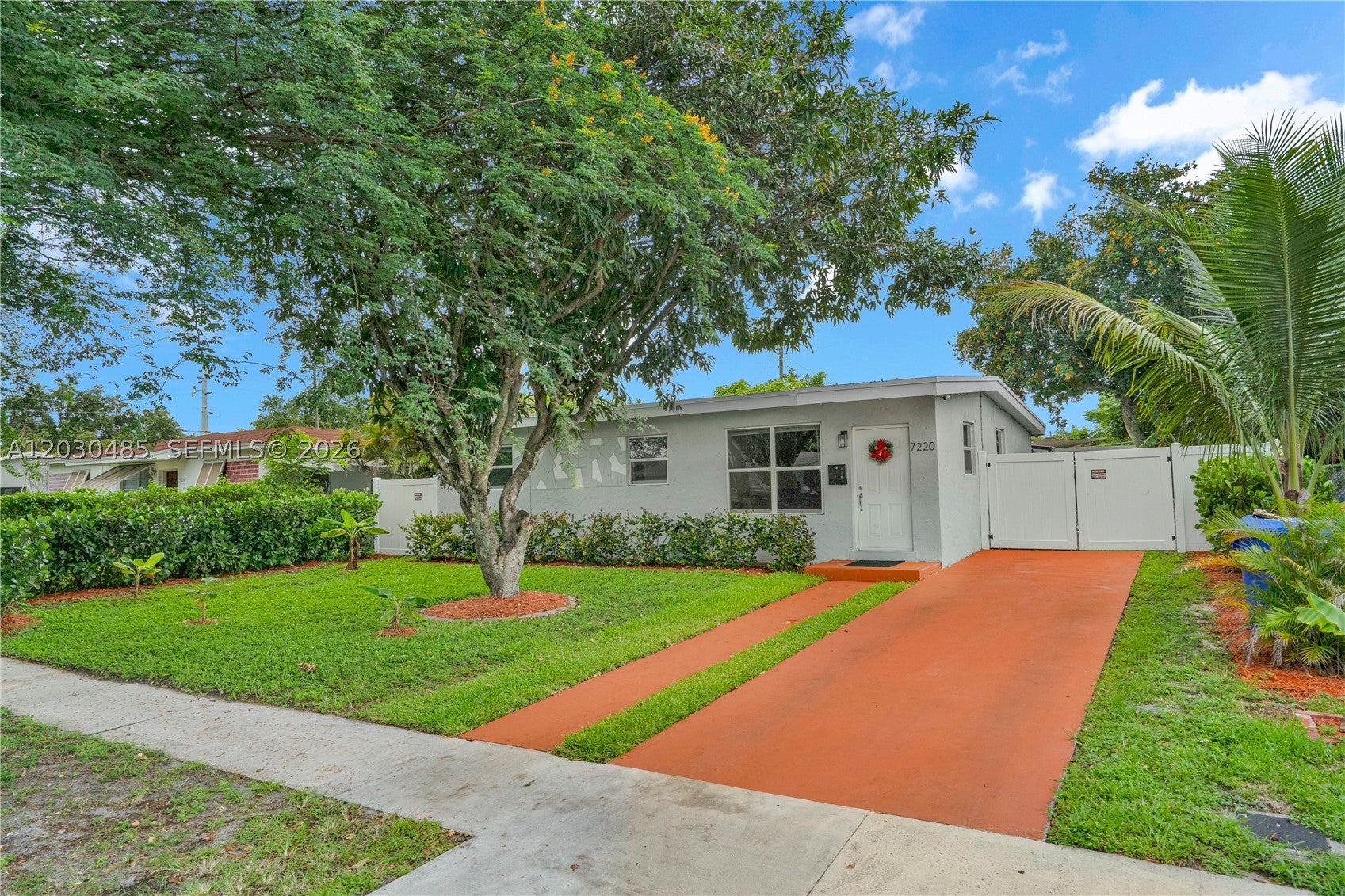 7220 Arthur St, Hollywood FL 33024