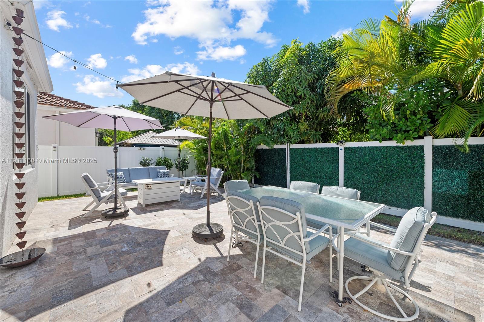 RIVIERA ISLES II - Residential