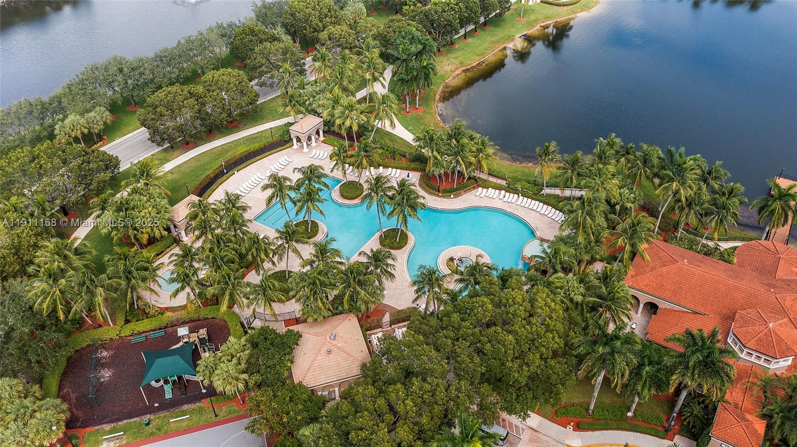 RIVIERA ISLES II - Residential