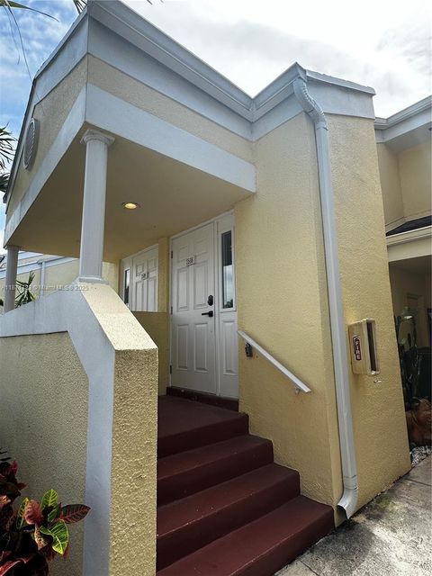 Photo of 2508 SE 19th Pl #204-A, Homestead, FL 33035 (MLS # A11871723)