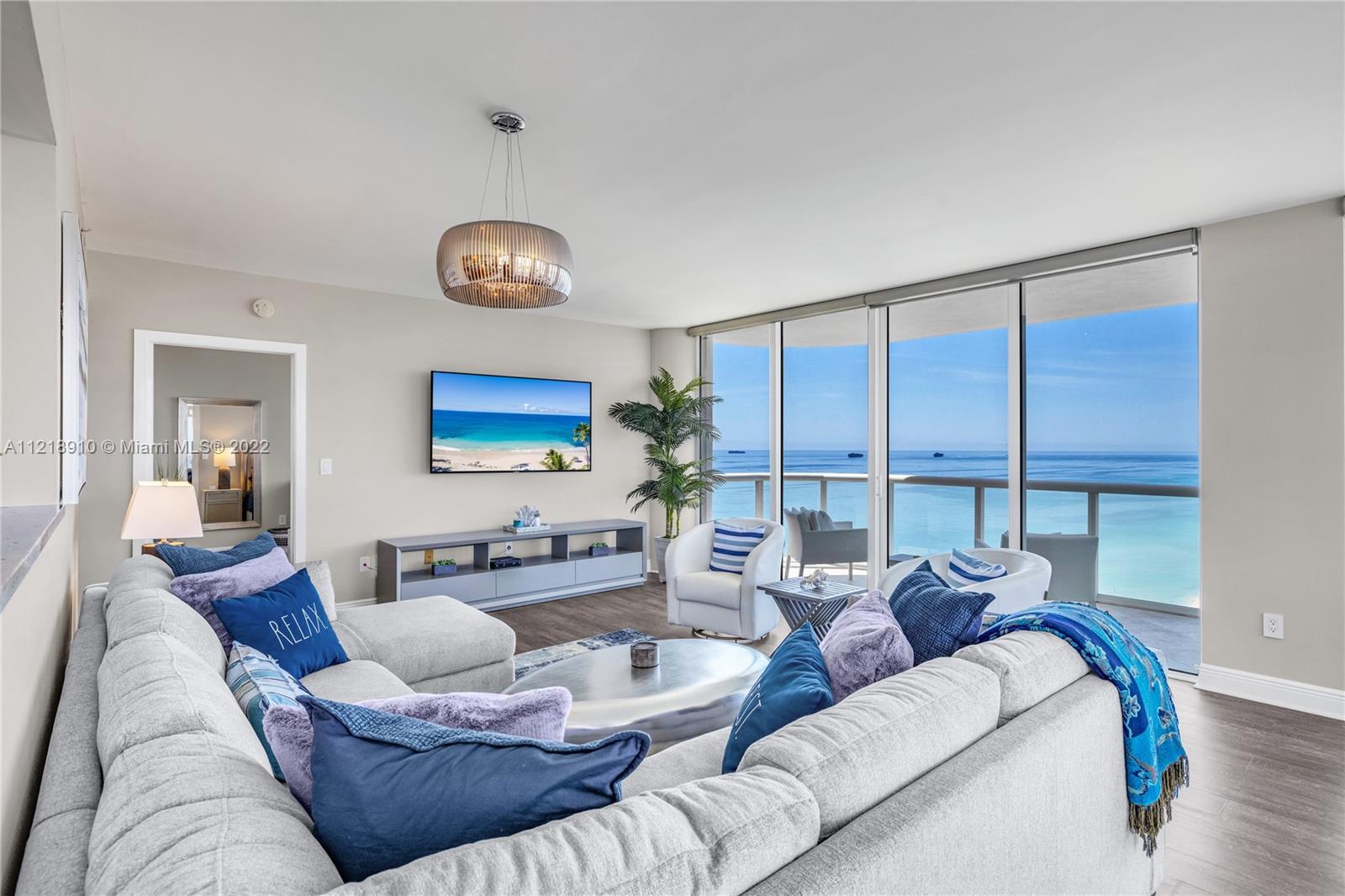 AKOYA CONDO - Residential Lease