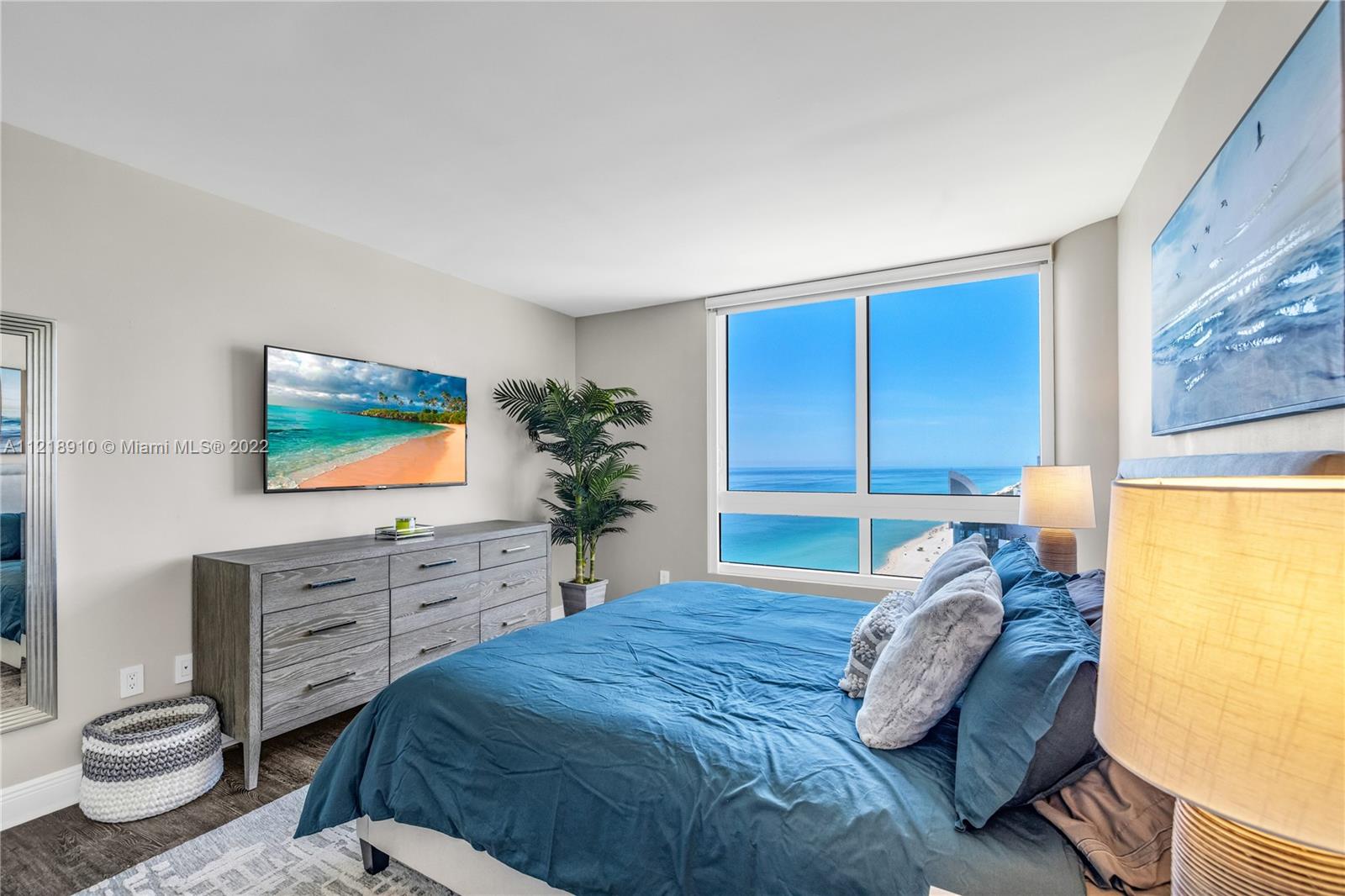 AKOYA CONDO - Residential Lease