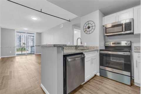 185 SE 14th Ter 1611 Miami FL 33131