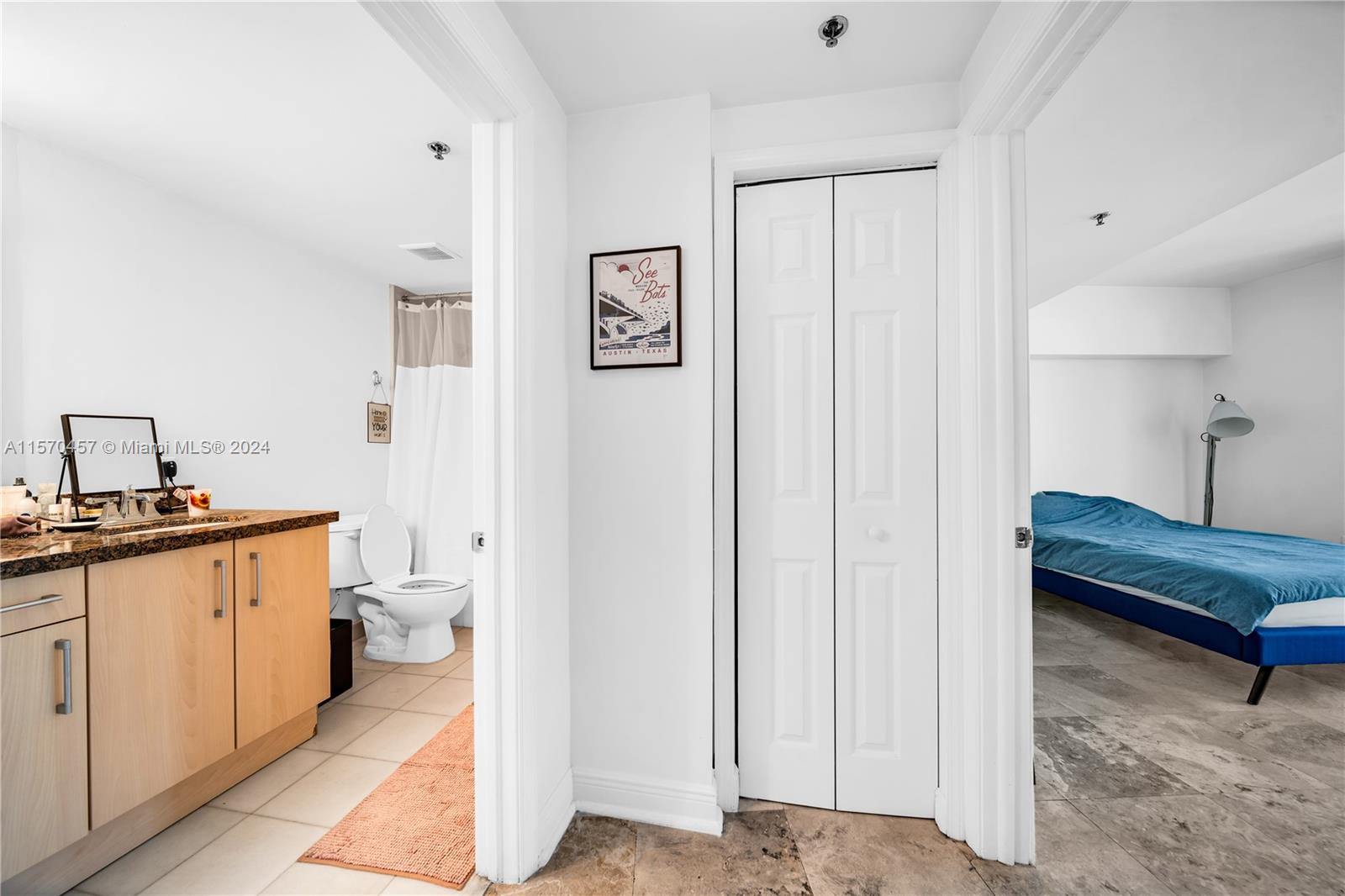 CASABLANCA VILLAS CONDO - Residential Lease
