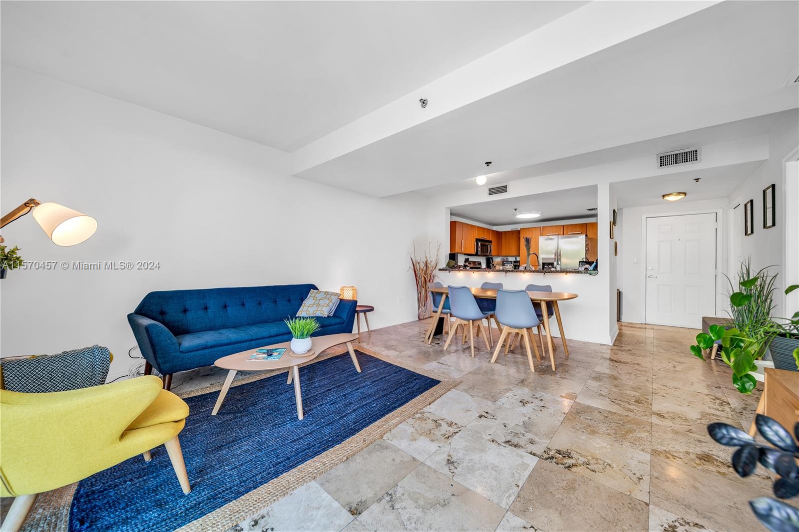 CASABLANCA VILLAS CONDO - Residential Lease