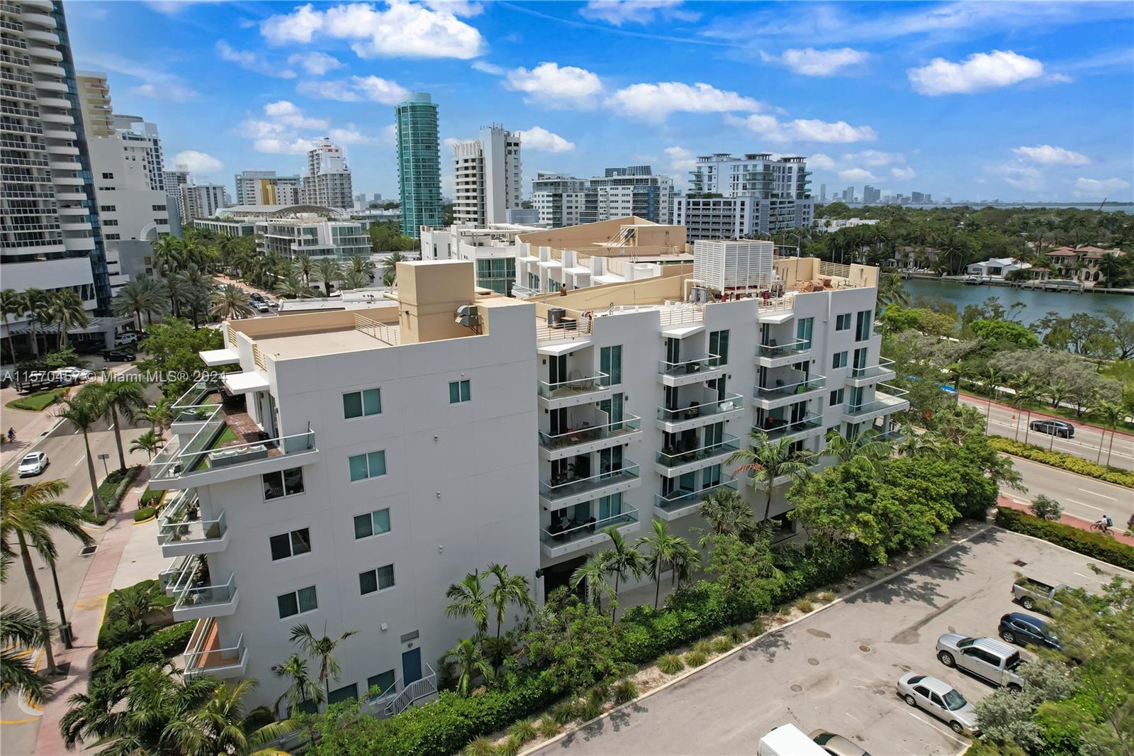 CASABLANCA VILLAS CONDO - Residential Lease