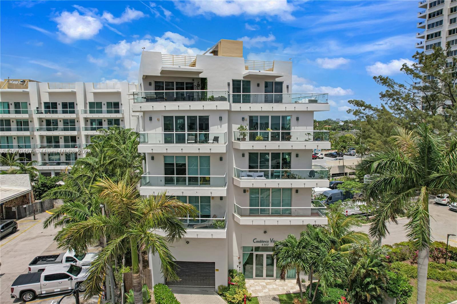 CASABLANCA VILLAS CONDO - Residential Lease
