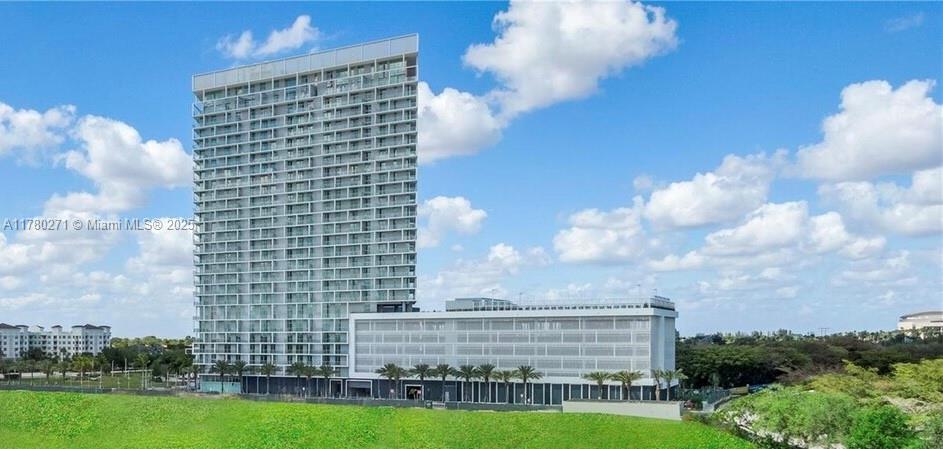 METROPICA NORTH TOWER ONE - Residential