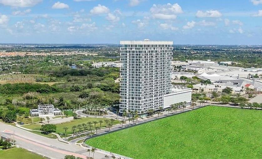 METROPICA NORTH TOWER ONE - Residential