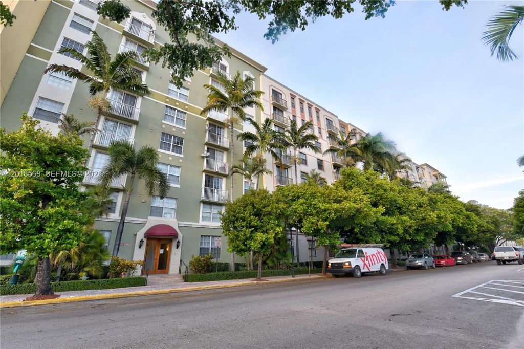 Photo of 1919 Van Buren St #311A, Hollywood, FL 33020 (MLS # A12018568)