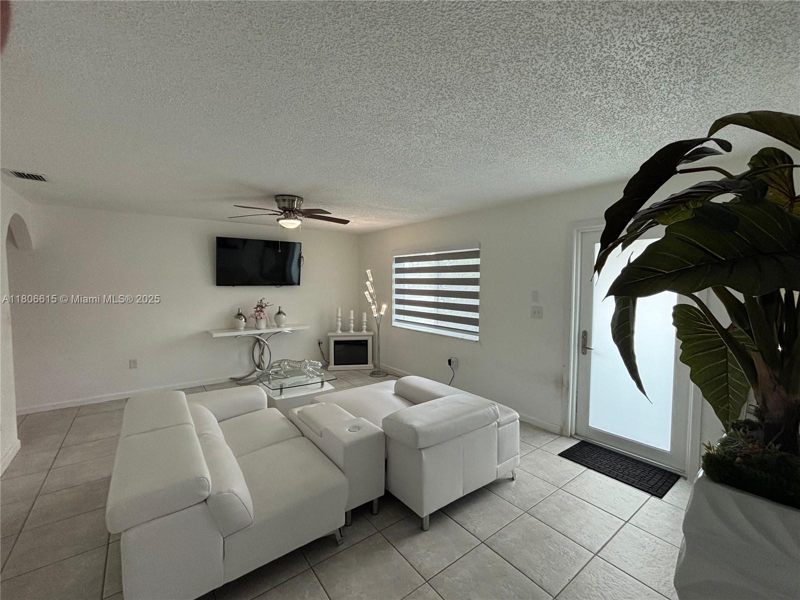 CEDAR CREEK - Residential
