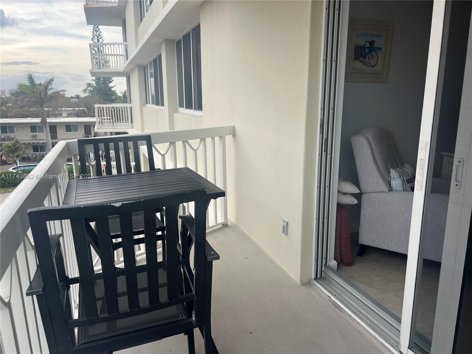 MAYAN TOWERS CONDO I - Residential Lease