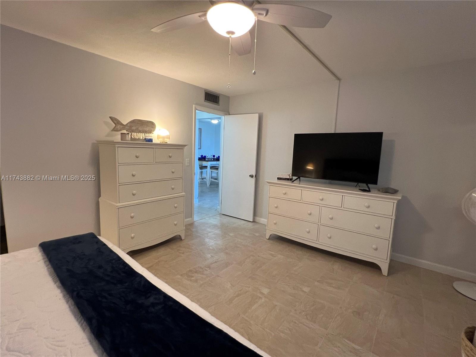 MAYAN TOWERS CONDO I - Residential Lease