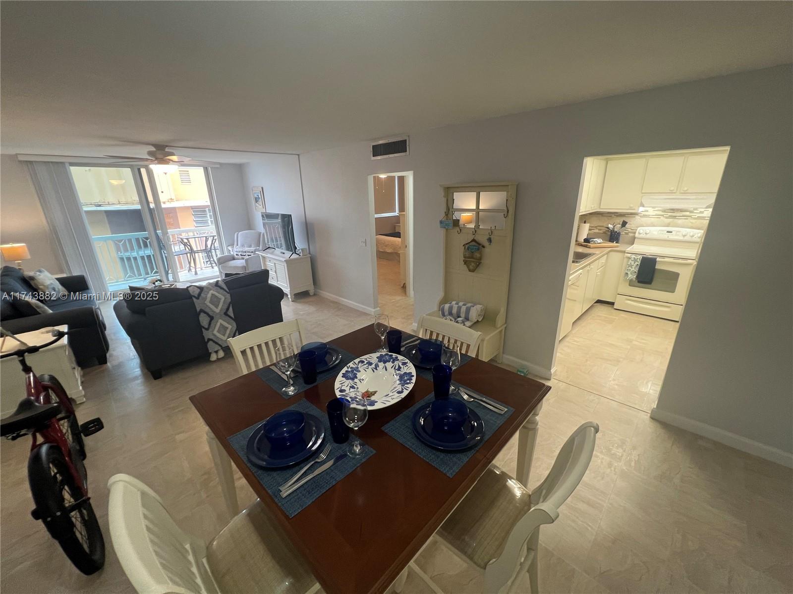 MAYAN TOWERS CONDO I - Residential Lease