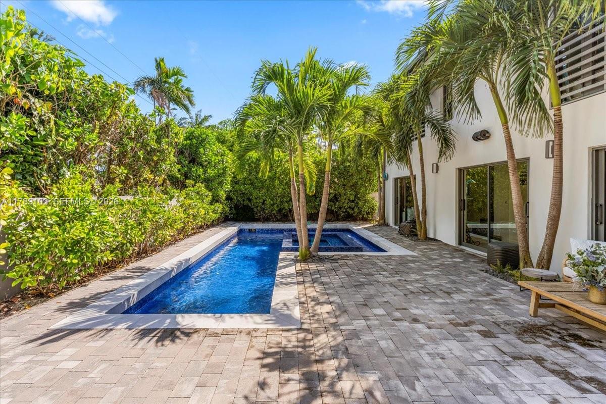BISCAYNE KEY ESTATES - Residential