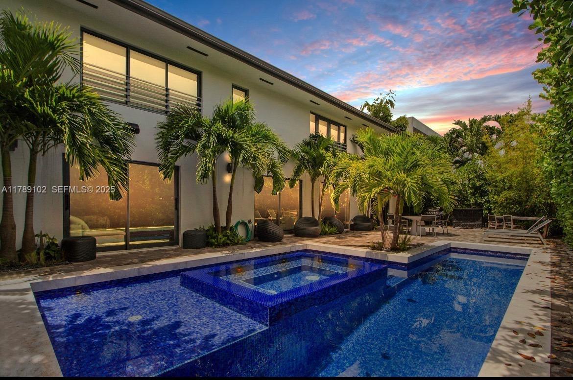 BISCAYNE KEY ESTATES - Residential