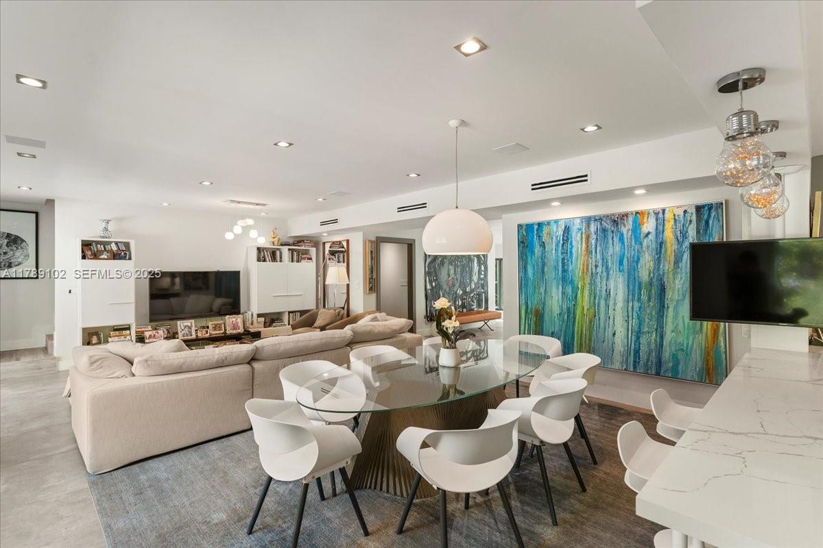 BISCAYNE KEY ESTATES - Residential